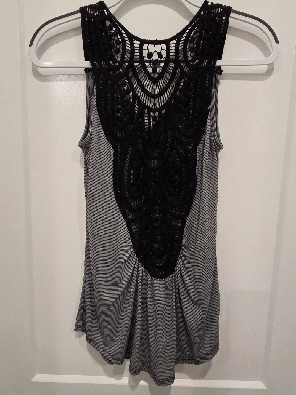 Vintage Y2K h.i.p. Black Crochet-Back Striped Tank Top
